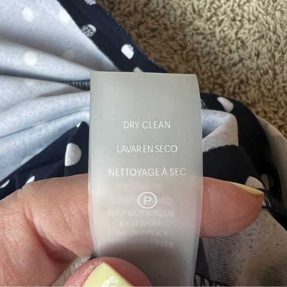 Karl Lagerfeld Paris Polka Dot Dress Size 8 Ruffle Cuffs Sheath H5 - Picture 6 of 9